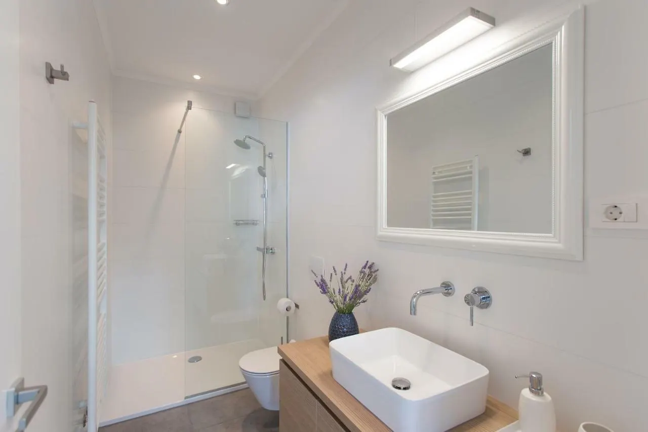 Koras Villa - Villa With Heated Pool Kastela Croatia
