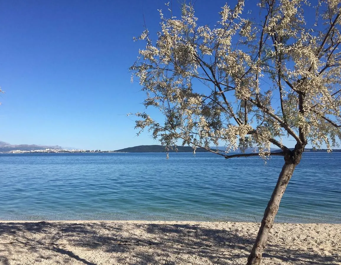 Koras Villa - Villa With Heated Pool Kastela Croatia