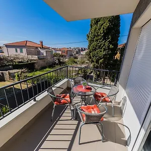 Apartament Maryann, Kaštela